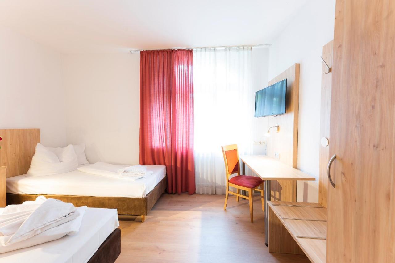 Hotel Astoria Am Urachplatz Stuttgart Eksteriør bilde
