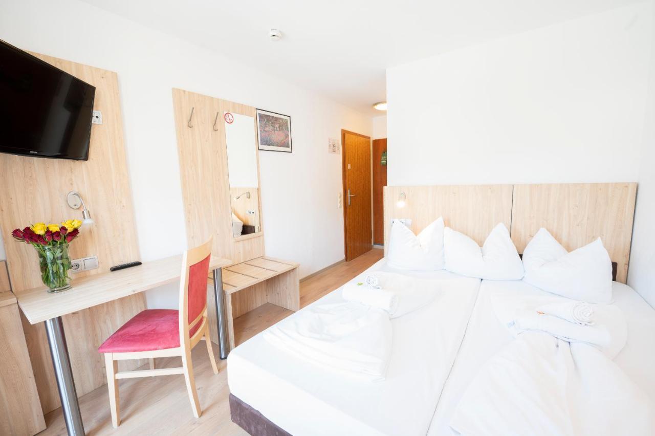 Hotel Astoria Am Urachplatz Stuttgart Eksteriør bilde
